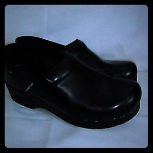 Dansko Classic Clogs Narrow Fit